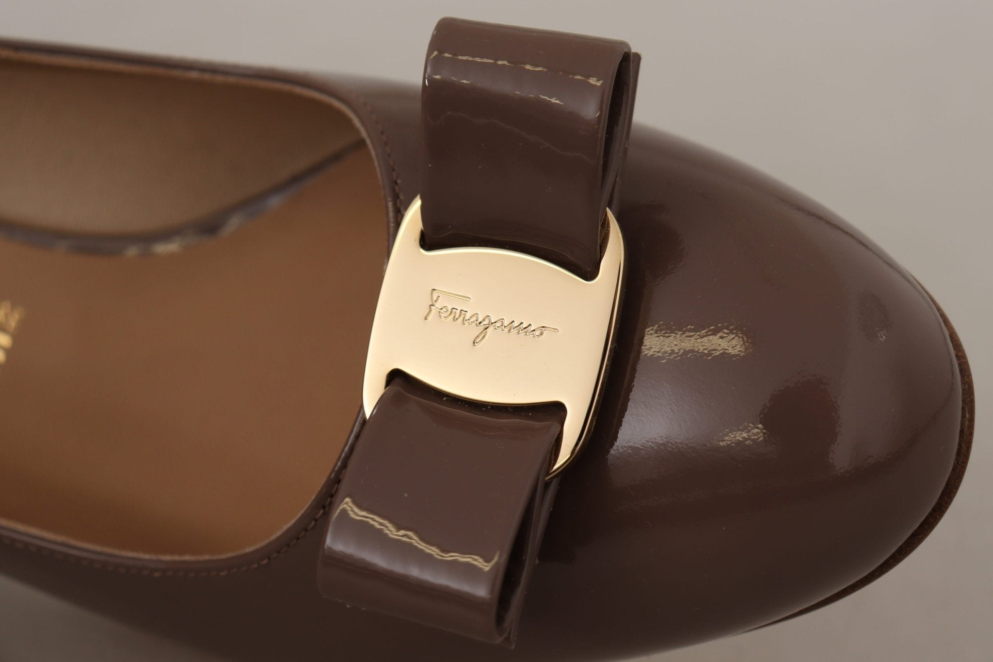 Salvatore Ferragamo Brown Naplak Calf Leather Pumps Shoes - Fizigo
